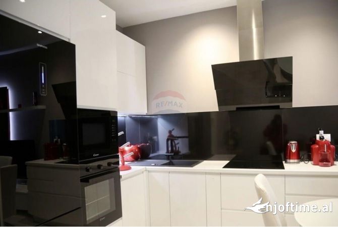 Shtepi me qera 2+1 ne Tirane - 1,500 Euro