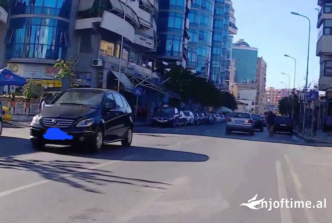 Ambient biznesi me qera 3+1 ne Tirane - 3,500 Euro
