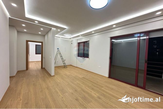 Shtepi ne shitje 2+1 ne Tirane - 260,000 Euro