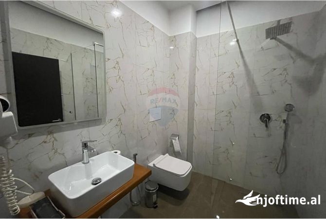 Shtepi ne shitje Apartament ne Tirane, 4+1, Mobilimi E mobiluar, Pagesa 365,000  Euro.