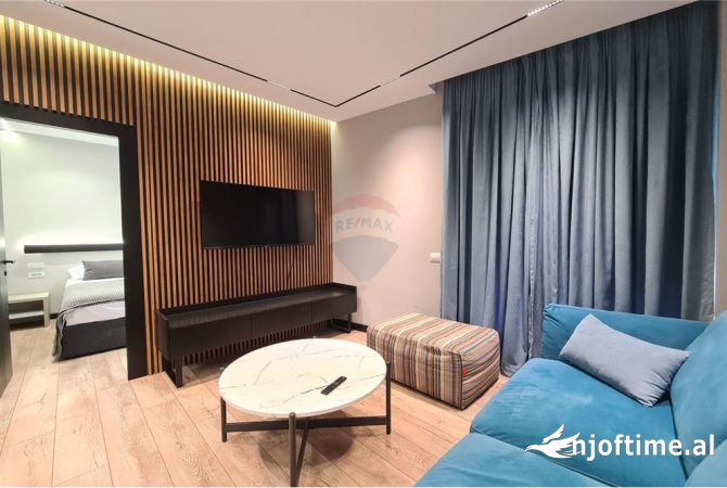 Shtepi me qera 2+1 ne Tirane - 1,350 Euro