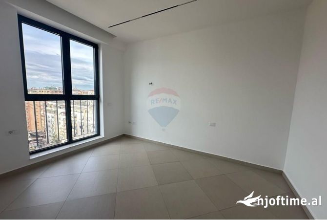 Ambient biznesi me qera 3+1 ne Tirane - 1,000 Euro