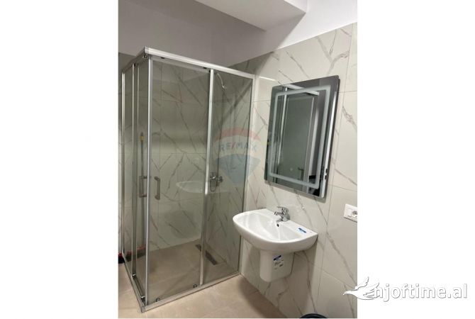 Shtepi ne shitje Apartament ne Tirane, 1+1, Mobilimi E mobiluar, Pagesa 157,000  Euro.