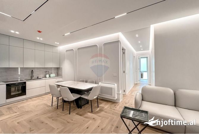 Shtepi me qera 3+1 ne Tirane - 2,300 Euro