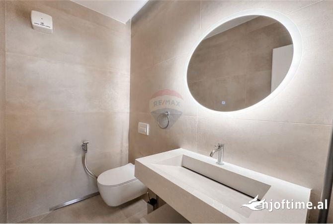 Shtepi ne shitje Apartament ne Tirane, 2+1, Mobilimi E mobiluar, Pagesa 450,000  Euro.