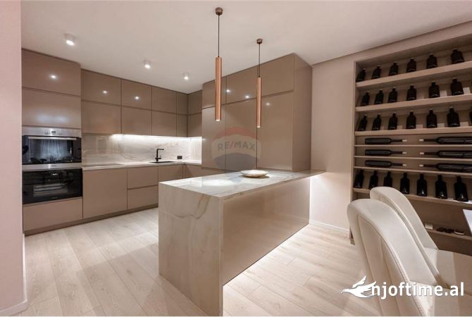 Shtepi ne shitje 2+1 ne Tirane - 450,000 Euro
