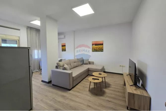 Shtepi ne shitje Apartament ne Tirane, 2+1, Mobilimi E mobiluar, Pagesa 185,000  Euro.