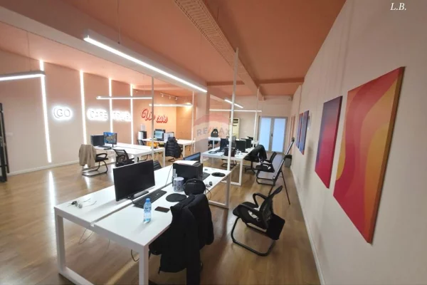 Zyre me qera tek Komuna e Parisit