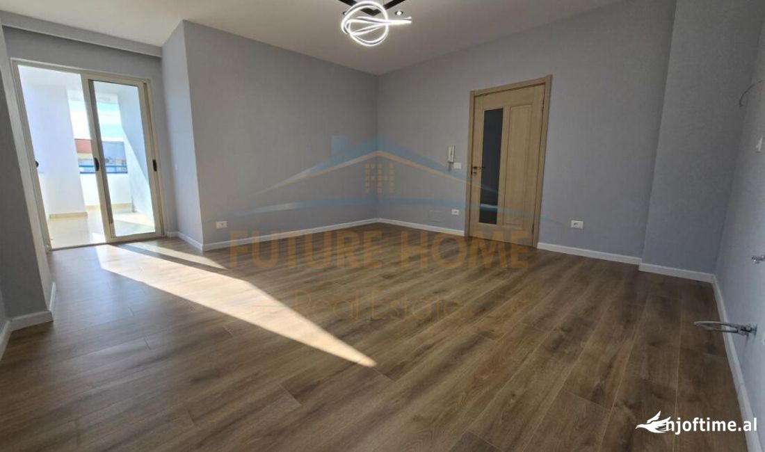 Shtepi ne shitje Apartament ne Tirane, 2+1, Mobilimi Bosh, pa mobiluar, Pagesa 108,000  Euro.