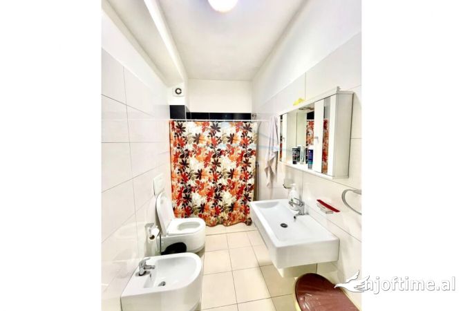 Shtepi me qera Apartament ne Tirane, 1+1, Mobilimi E mobiluar, Pagesa 600  Euro.