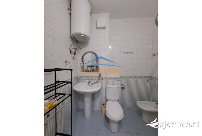 Shtepi me qera Apartament ne Tirane, 1+1, Mobilimi E mobiluar, Pagesa 550  Euro.