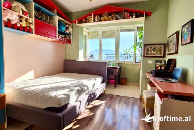 Shtepi ne shitje Apartament ne Tirane, 2+1, Mobilimi E mobiluar, Pagesa 190,000  Euro.