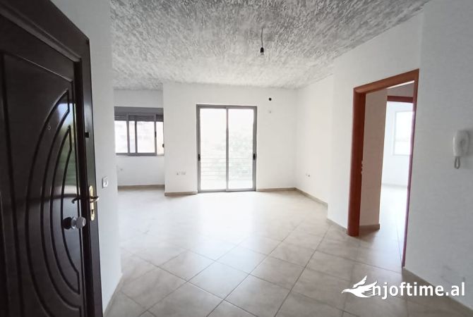 Shtepi ne shitje 2+1 ne Tirane - 135,000 Euro