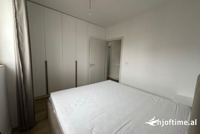 Shtepi me qera 2+1 ne Tirane - 400 Euro