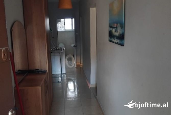 Shtepi me qera 1+1 ne Tirane - 400 Euro