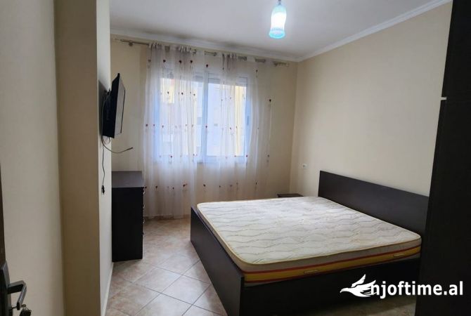 Shtepi me qera 1+1 ne Tirane - 350 Euro