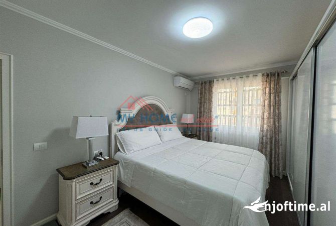 Shtepi ne shitje Apartament ne Tirane, 2+1, Mobilimi E mobiluar, Pagesa 265,000  Euro.