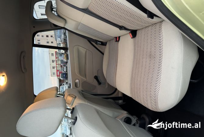 Makina ne shitje ne Durres, Ford, 2008 Benzine,Kambio Automatik Pagesa 3,800  Euro.