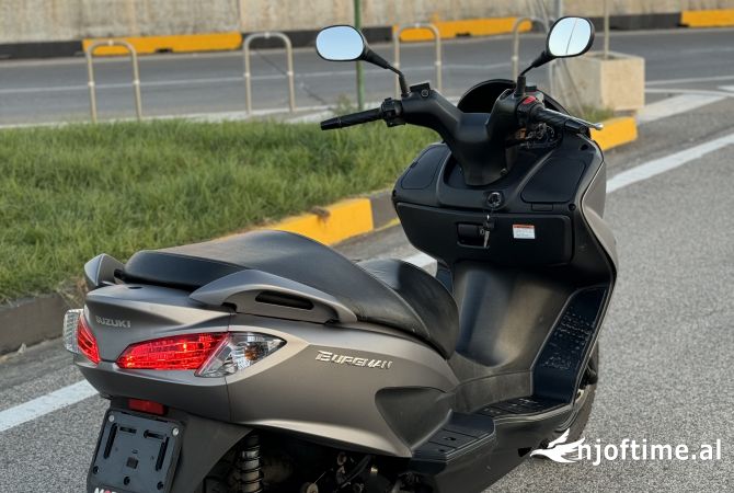 Suzuki burgman 125