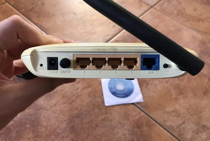 Kompjutera dhe Elektronike ne Tirane - 1,200 Leke