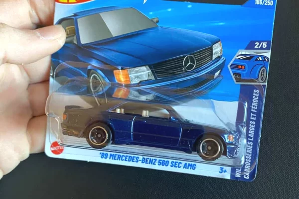 Artikuj te ndryshem ne Tirane - 1,200 Leke