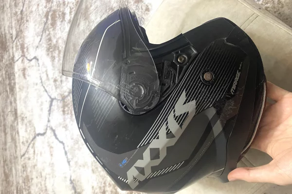 Artikuj te ndryshem ne Tirane - 5,000 Leke