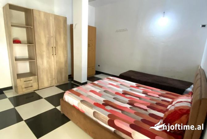 Shtepi me qera 3+1 ne Durres - 300 Euro