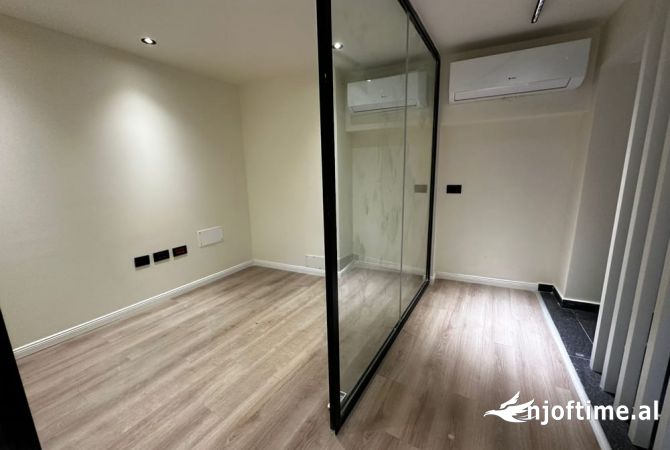 Ambient biznesi me qera 3+1 ne Tirane - 1,500 Euro