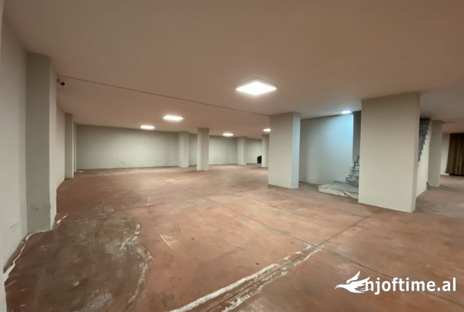 Ambient biznesi ne shitje 4+1 ne Tirane - 270,000 Euro
