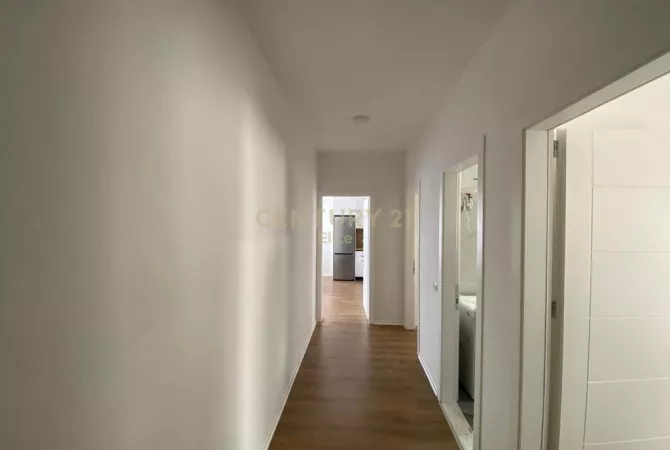 Shtepi me qera Apartament ne Tirane, 2+1, Mobilimi E mobiluar, Pagesa 700  Euro.