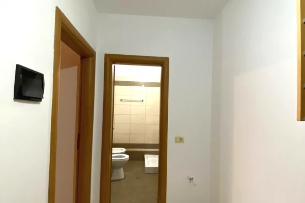 Shtepi ne shitje 1+1 ne Tirane - 81,000 Euro