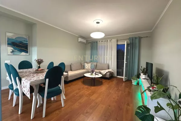 Shtepi me qera Apartament ne Tirane, 2+1, Mobilimi E mobiluar, Pagesa 600  Euro.