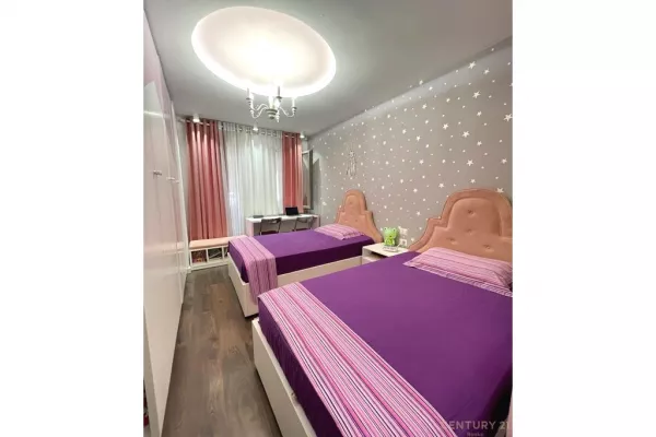 Shtepi me qera Apartament ne Tirane, 2+1, Mobilimi E mobiluar, Pagesa 650  Euro.