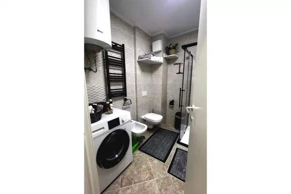 Shtepi me qera Apartament ne Tirane, 2+1, Mobilimi E mobiluar, Pagesa 800  Euro.