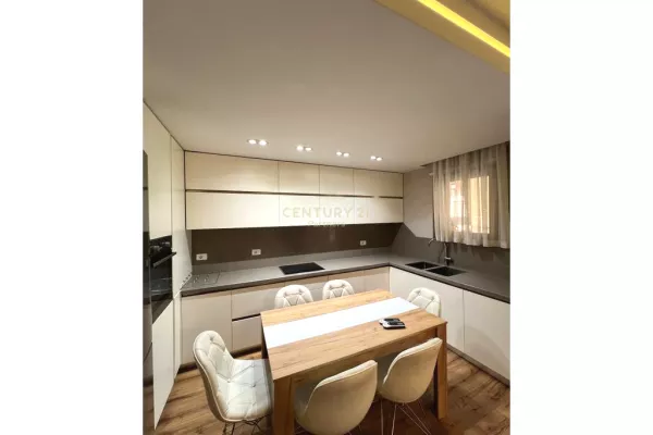 Shtepi me qera 2+1 ne Tirane - 1,100 Euro