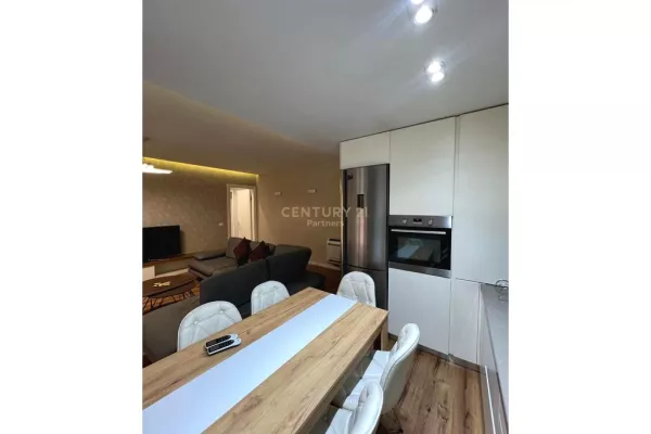 Shtepi me qera Apartament ne Tirane, 2+1, Mobilimi E mobiluar, Pagesa 1,100  Euro.