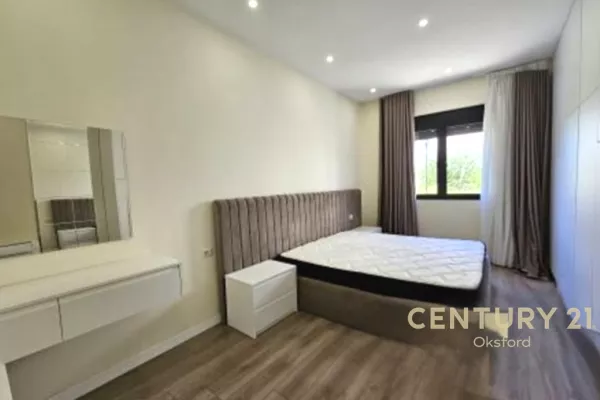 Shtepi me qera Apartament ne Tirane, 2+1, Mobilimi E mobiluar, Pagesa 700  Euro.