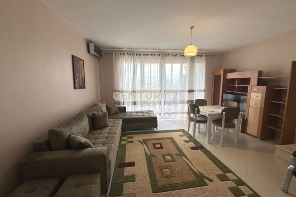 Shtepi me qera 2+1 ne Tirane - 850 Euro