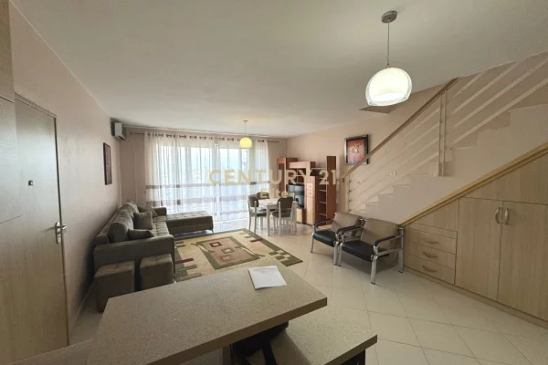 Shtepi me qera Duplex(shtepi me 2 kate) ne Tirane, 2+1, Mobilimi E mobiluar, Pagesa 850  Euro.