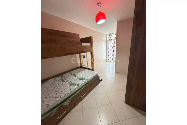 Shtepi me qera Duplex(shtepi me 2 kate) ne Tirane, 2+1, Mobilimi E mobiluar, Pagesa 850  Euro.