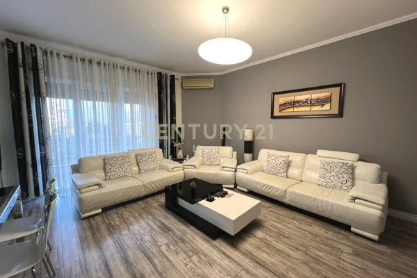 Shtepi me qera 2+1 ne Tirane - 700 Euro