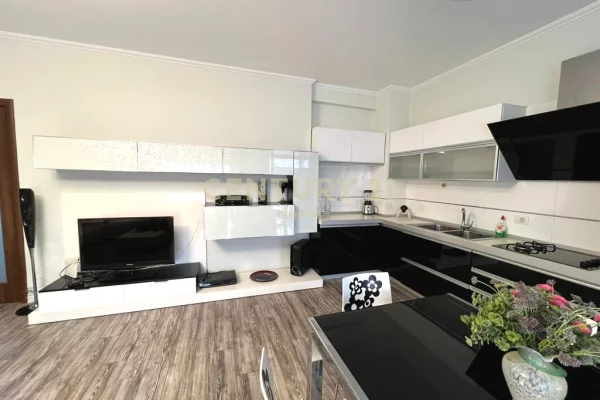 Shtepi me qera Apartament ne Tirane, 2+1, Mobilimi E mobiluar, Pagesa 700  Euro.