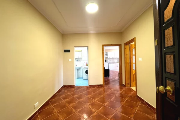 Shtepi ne shitje 1+1 ne Tirane - 138,000 Euro