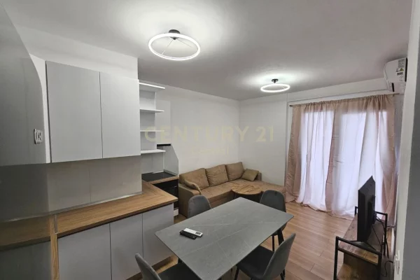 Shtepi me qera 2+1 ne Tirane - 65,000 Leke