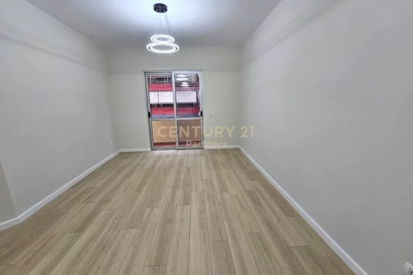 Shtepi ne shitje 2+1 ne Tirane - 135,000 Euro