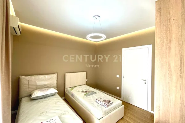 Shtepi me qera Apartament ne Tirane, 2+1, Mobilimi E mobiluar, Pagesa 800  Euro.