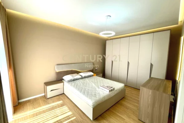 Shtepi me qera Apartament ne Tirane, 2+1, Mobilimi E mobiluar, Pagesa 800  Euro.