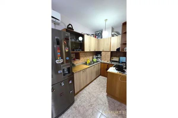 Shtepi me qera Apartament ne Tirane, 1+1, Mobilimi E mobiluar, Pagesa 450  Euro.