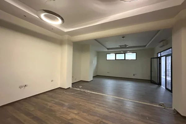 Ambient biznesi ne shitje 1+1 ne Tirane - 250,000 Euro