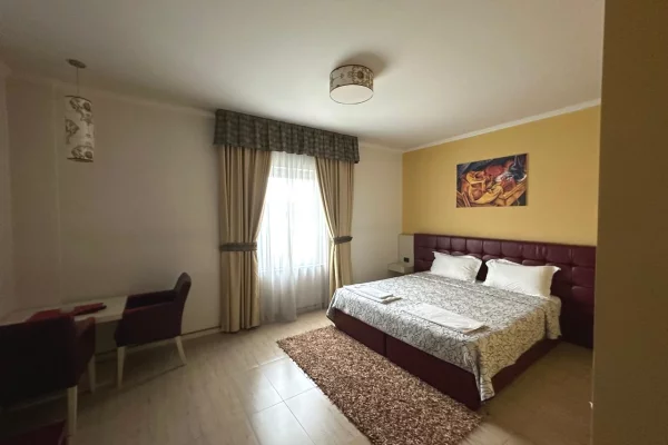 Ambient biznesi ne shitje 5+1 ne Tirane - 3,000,000 Euro